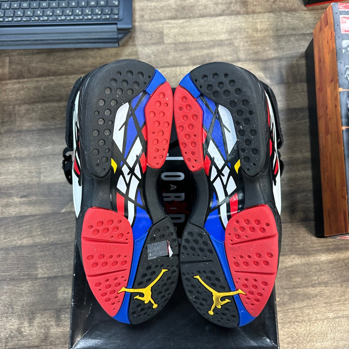 Jordan 8 Retro Playoffs (2023) - Image 5