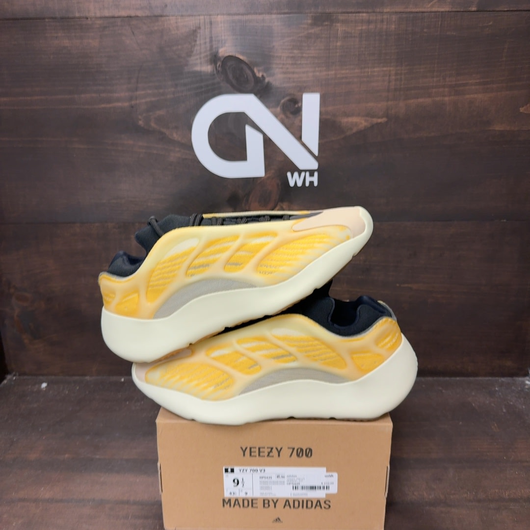 adidas Yeezy 700 V3 Mono Safflower Size 9.5 (Pre-Owned) - Image 1