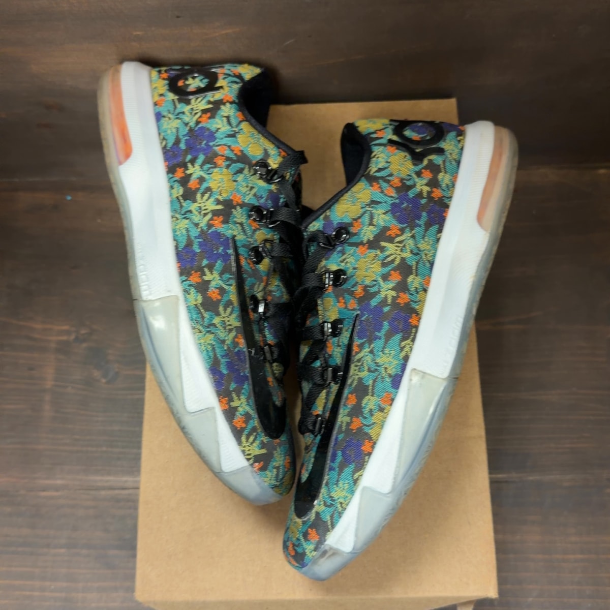 Nike KD 6 EXT Floral Size 11 (Pre-Owned) - Image 2
