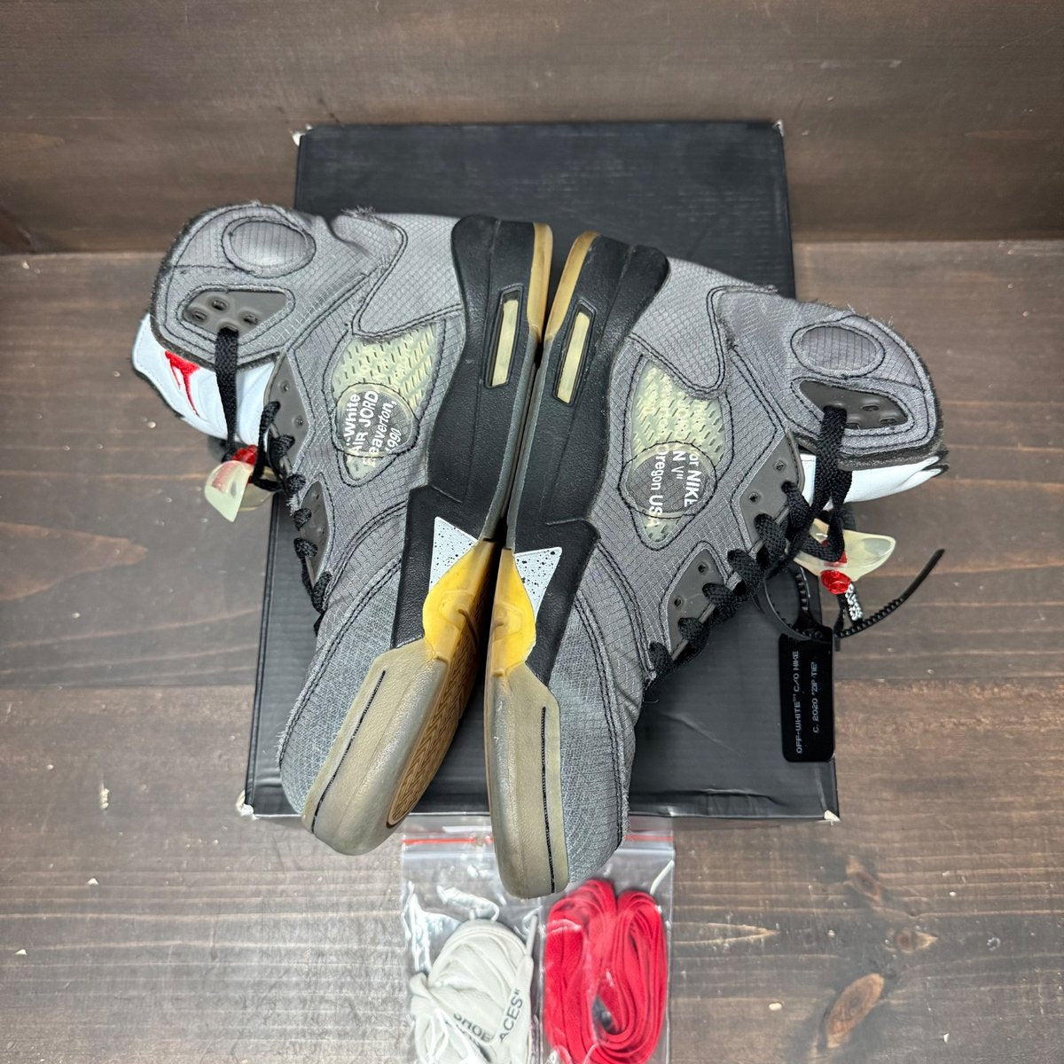 Jordan 5 Retro Off-White Muslin Size 8.5 (Pre-Owned) - side