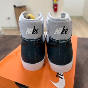 Nike Blazer Mid '77 PRM White Black Deep Jungle Light Silver Size 10 (Pre-Owned) - Image 3