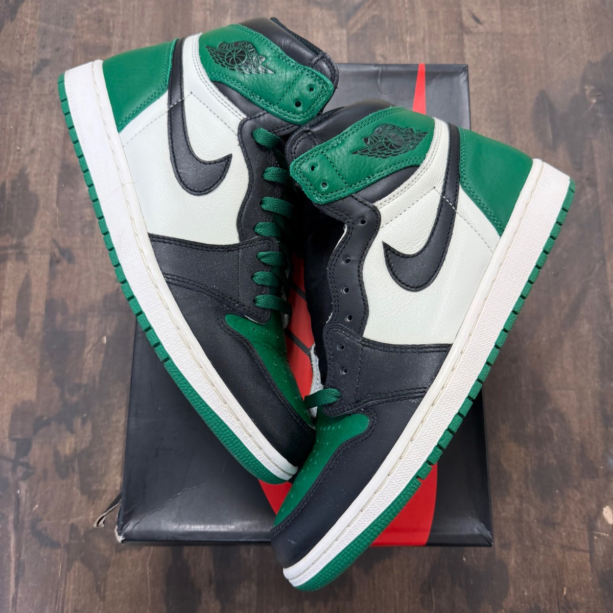 Jordan 1 Retro High Pine Green - Image 1