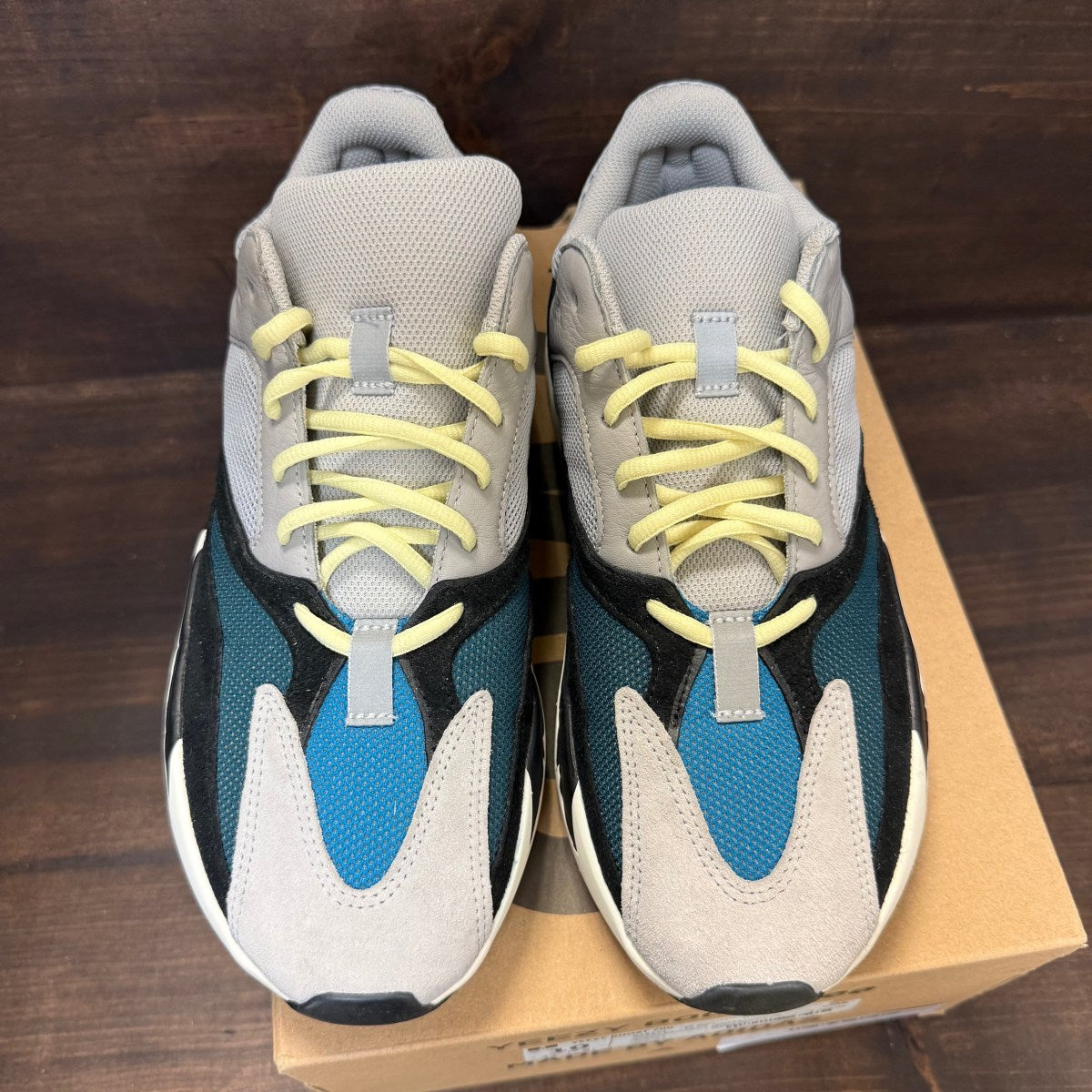 adidas Yeezy Boost 700 Wave Runner Size 10 (Pre-Owned) - Image 2