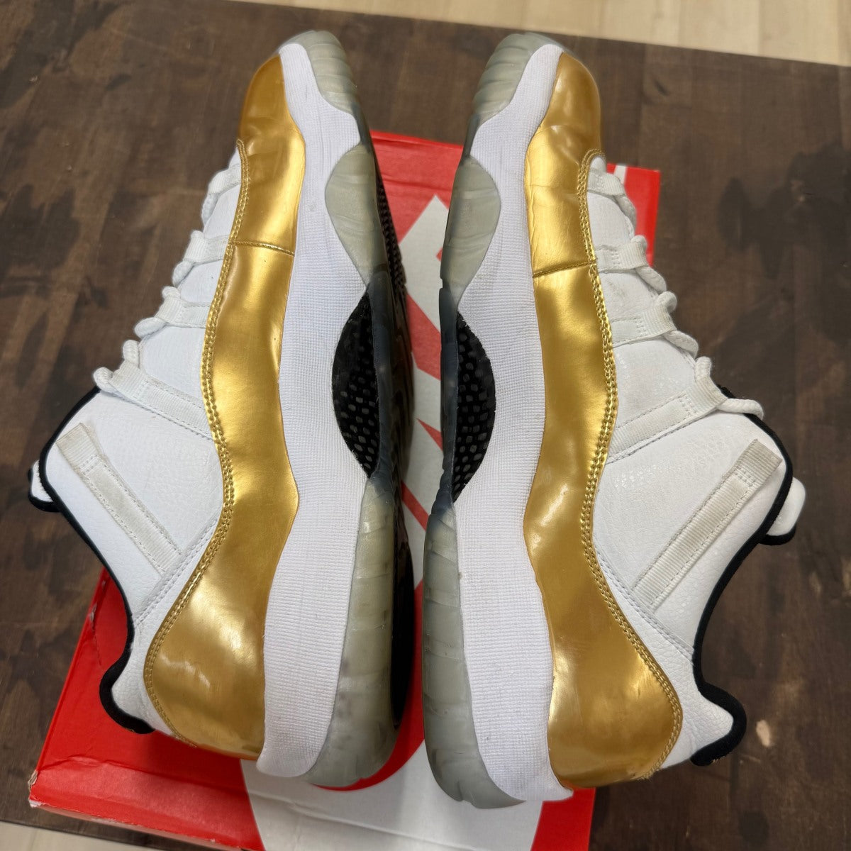 Jordan 11 Retro Low Closing Ceremony Size 14 (Pre-Owned) - Image 4