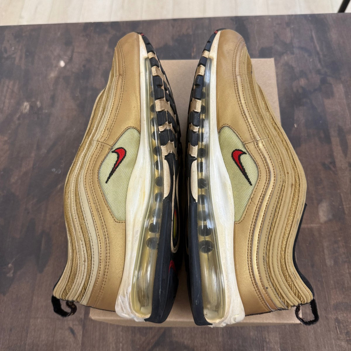 Nike Air Max 97 Metallic Gold (2017/2018) Size 13 (Pre-Owned) - Image 4
