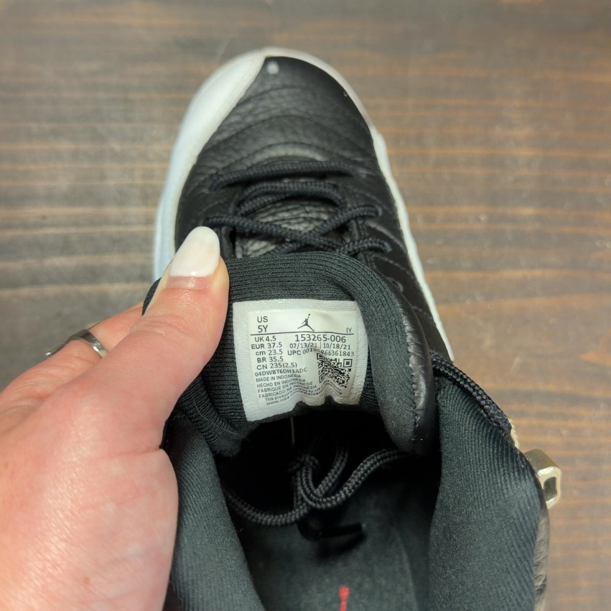 Jordan 12 Retro Playoffs (2022) (GS) Size 5Y (Pre-Owned) - aux