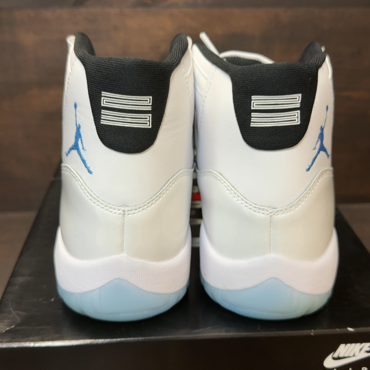 Jordan 11 Retro Legend Blue (2024) - Image 5