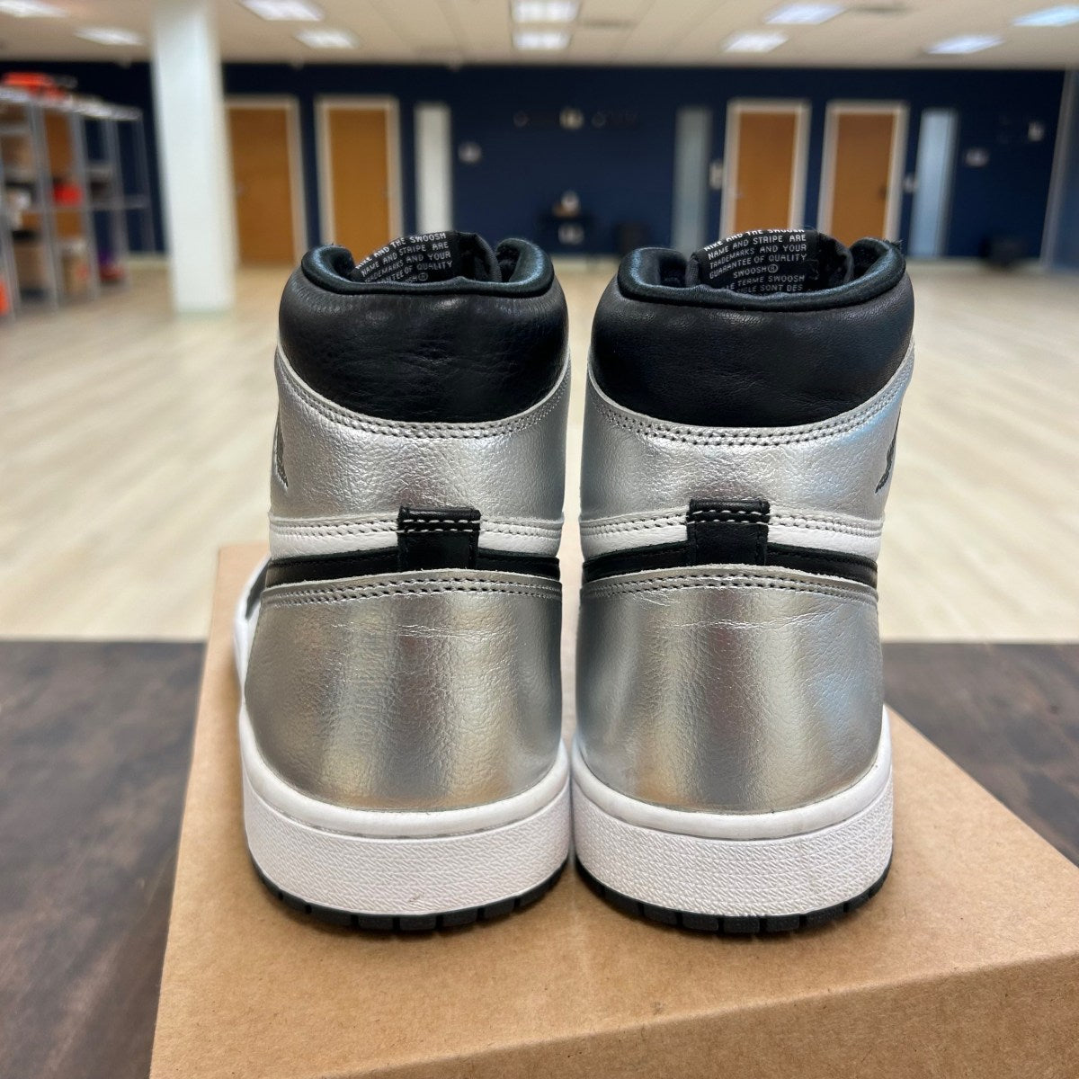 Jordan 1 Retro High Silver Toe (Women's) Size 11.5W (Pre-Owned) - Image 4