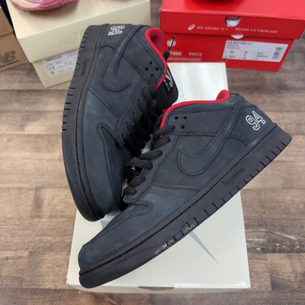 Nike SB Dunk Low Supreme 94 Black Size 9 (Pre-Owned) - Image 1