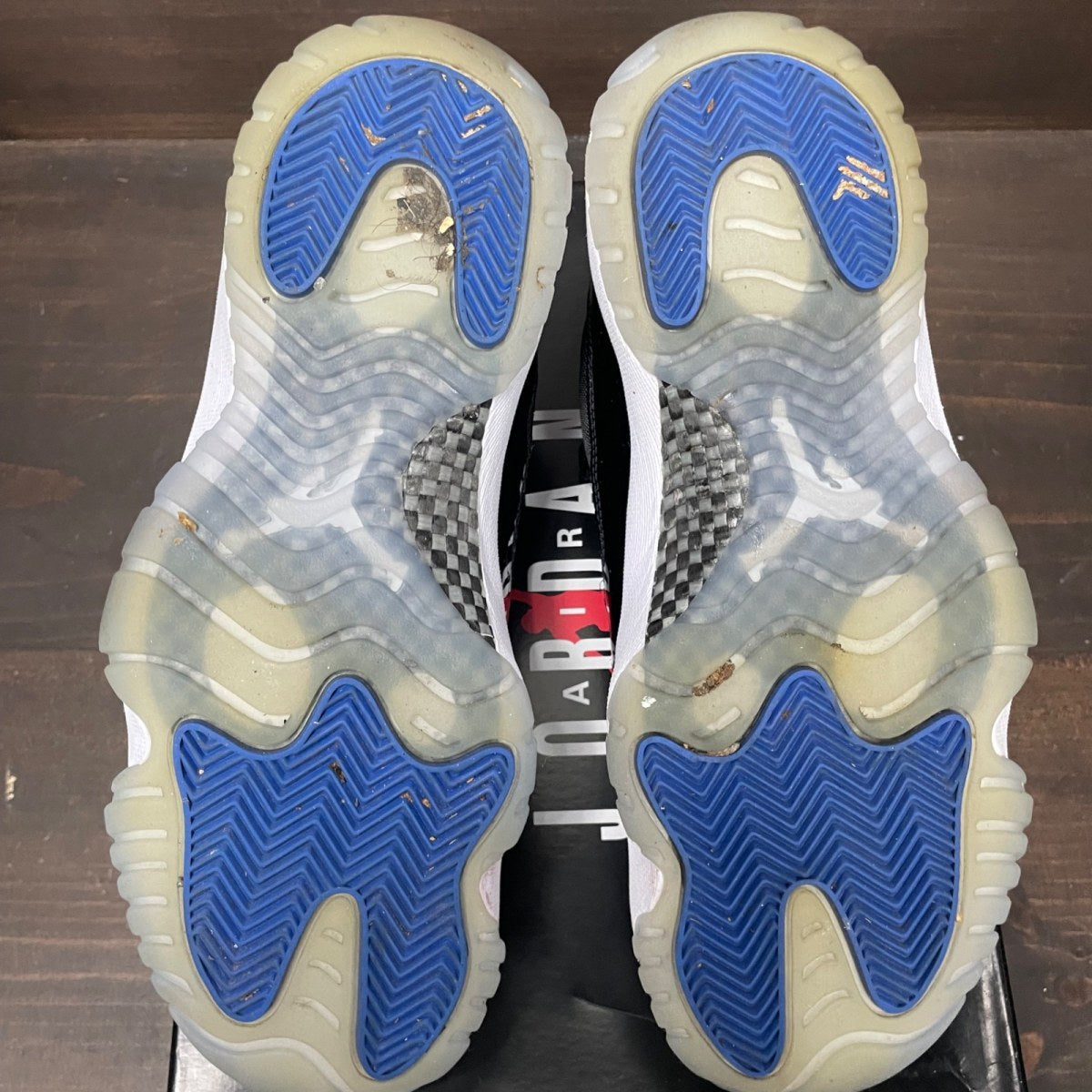 Jordan 11 Retro Low Space Jam - Image 6