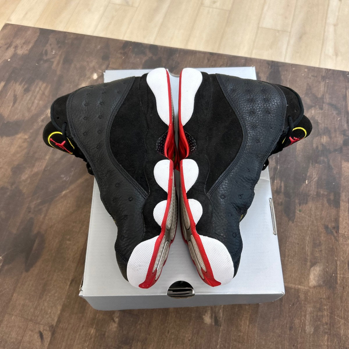 Jordan 13 Retro Playoffs (2023) Size 9 (Pre-Owned)