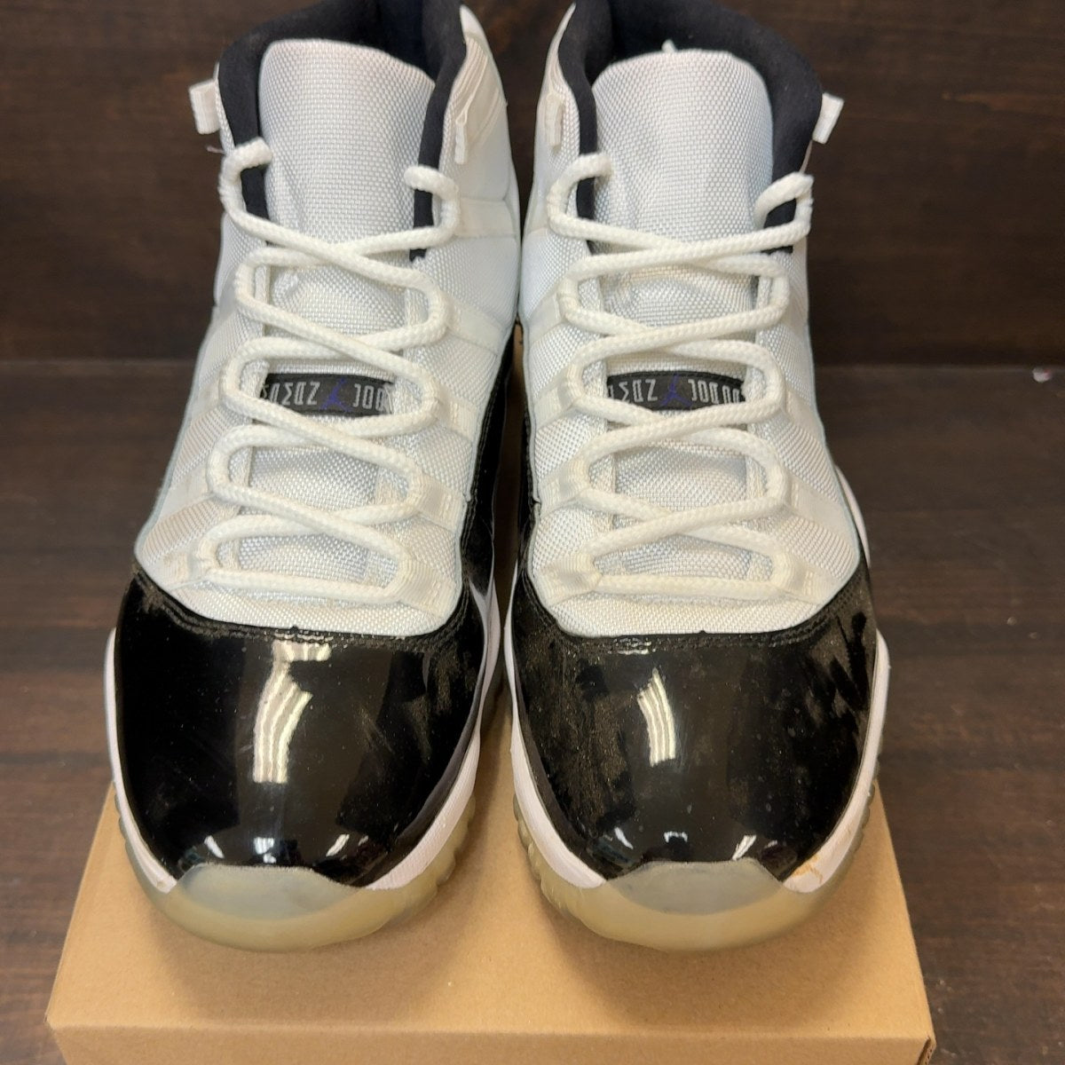 Jordan 11 Retro Concord (2018) Size 12 (Pre-Owned) - Image 3