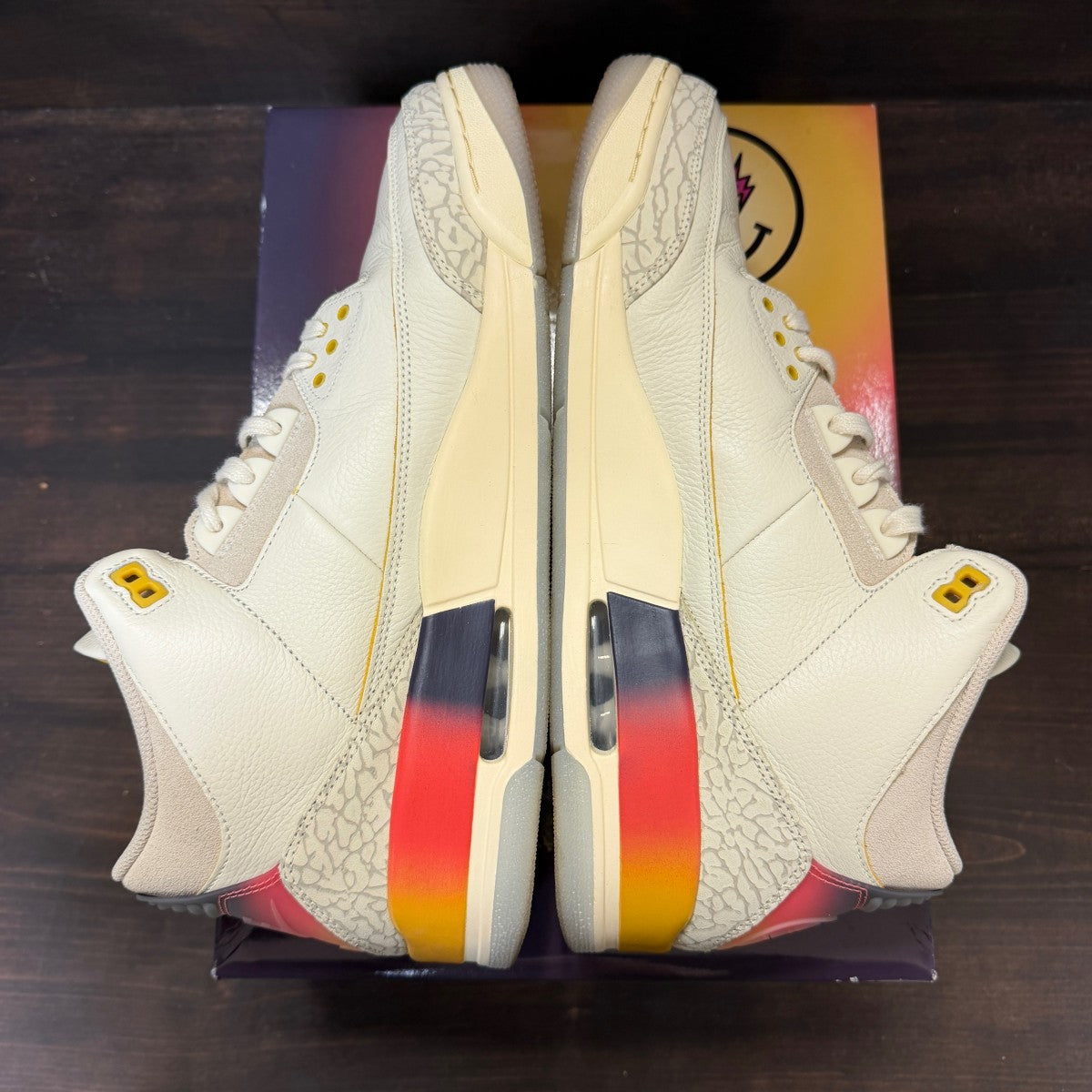 Jordan 3 Retro SP J Balvin Medellín Sunset - Image 5