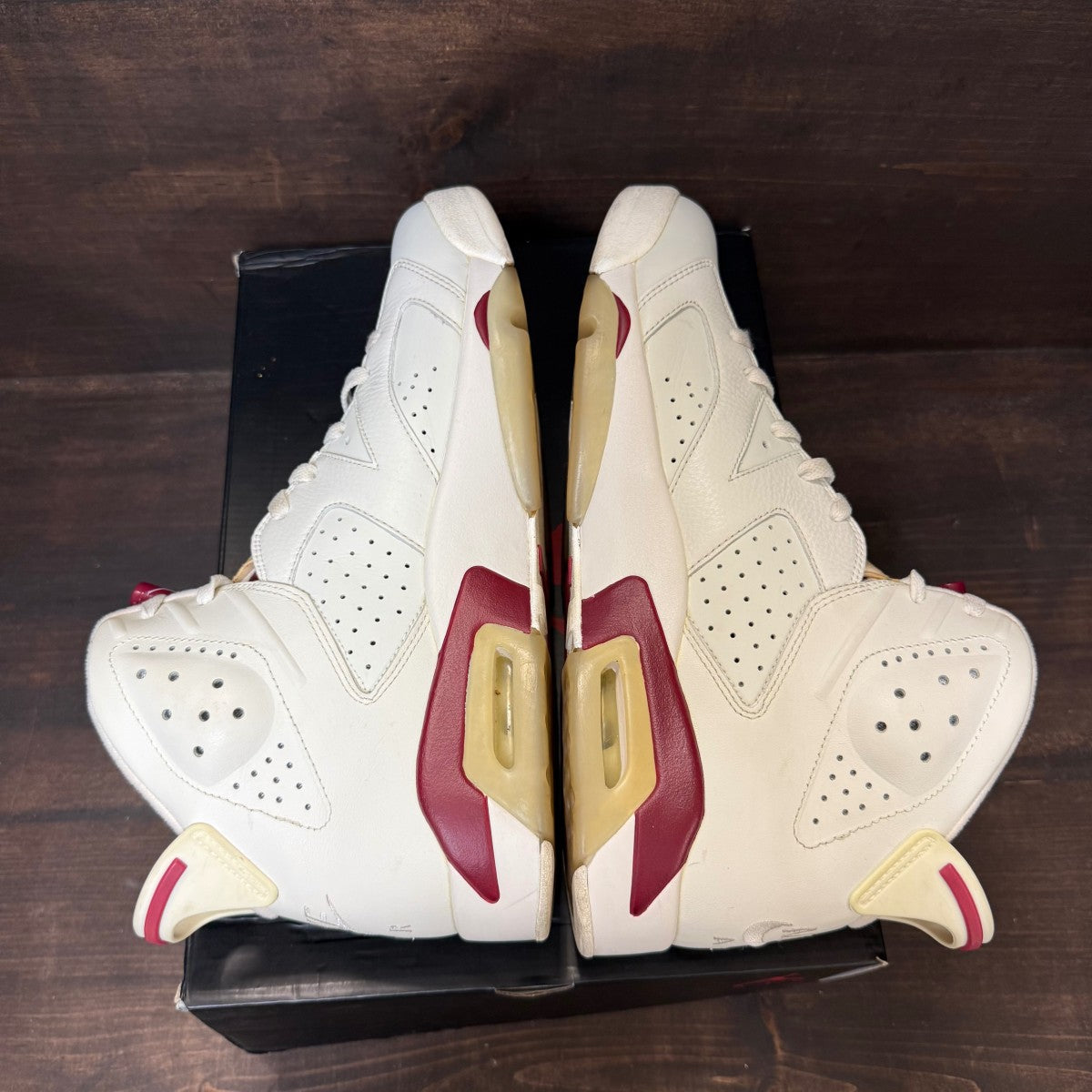 Jordan 6 Retro Maroon (2015) Size 11.5 (Pre-Owned) - Image 4