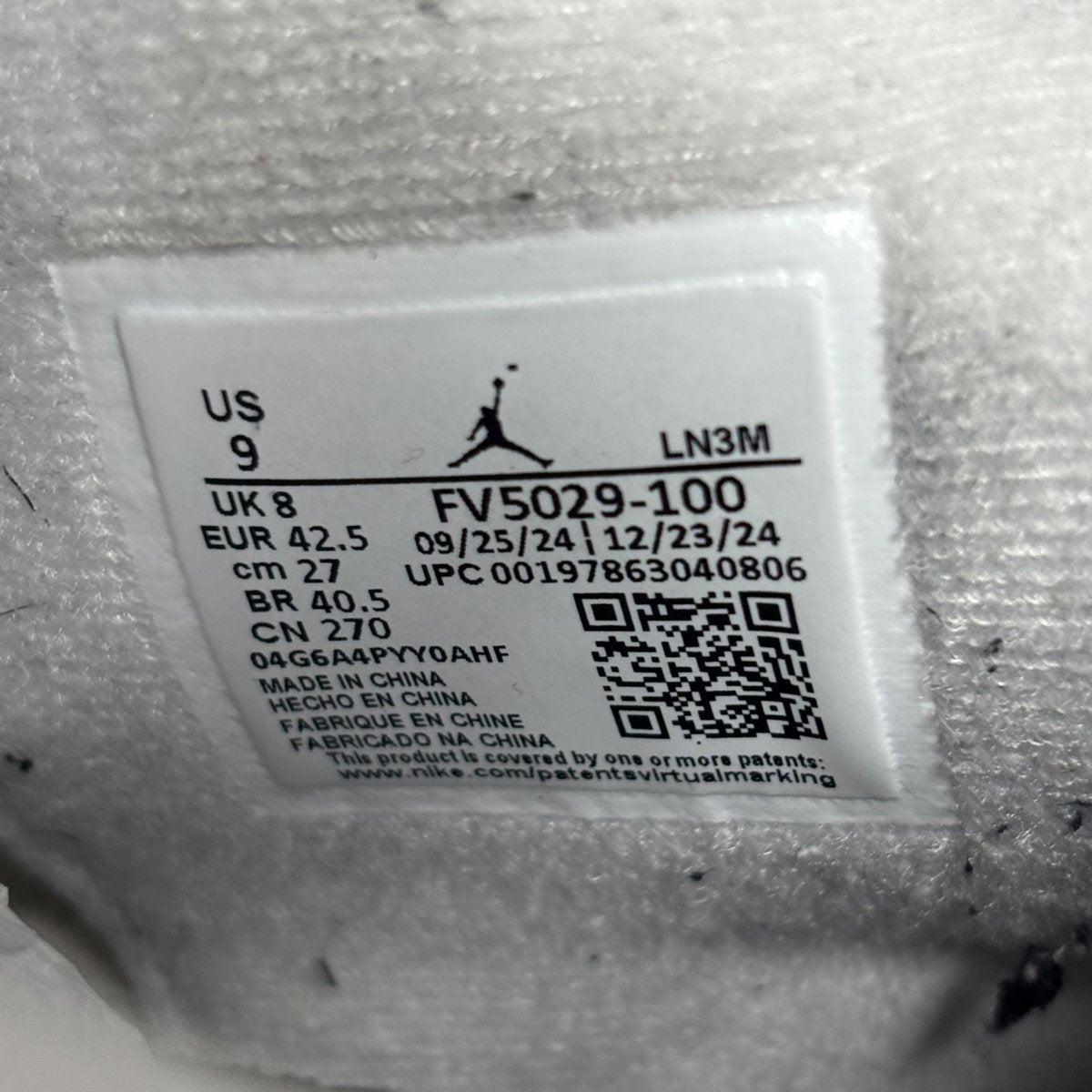 Jordan 4 Retro White Cement (2025) Size 9 (Pre-Owned) - aux
