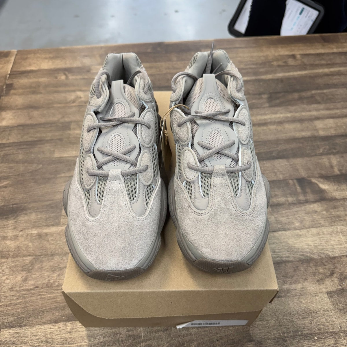 adidas Yeezy 500 Ash Grey Size 11 (Pre-Owned) - Image 2
