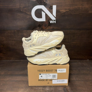 adidas Yeezy Boost 700 Analog - Image 1