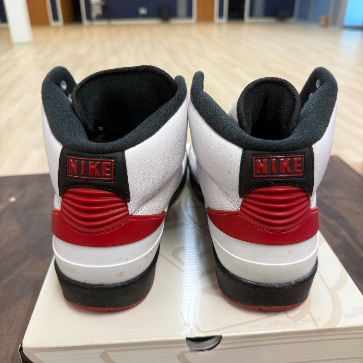 Jordan 2 Retro OG Chicago (2022) - Image 3