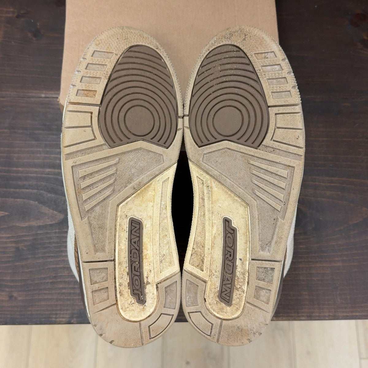 Jordan 3 Retro Palomino Size 9 (Pre-Owned) - Image 8
