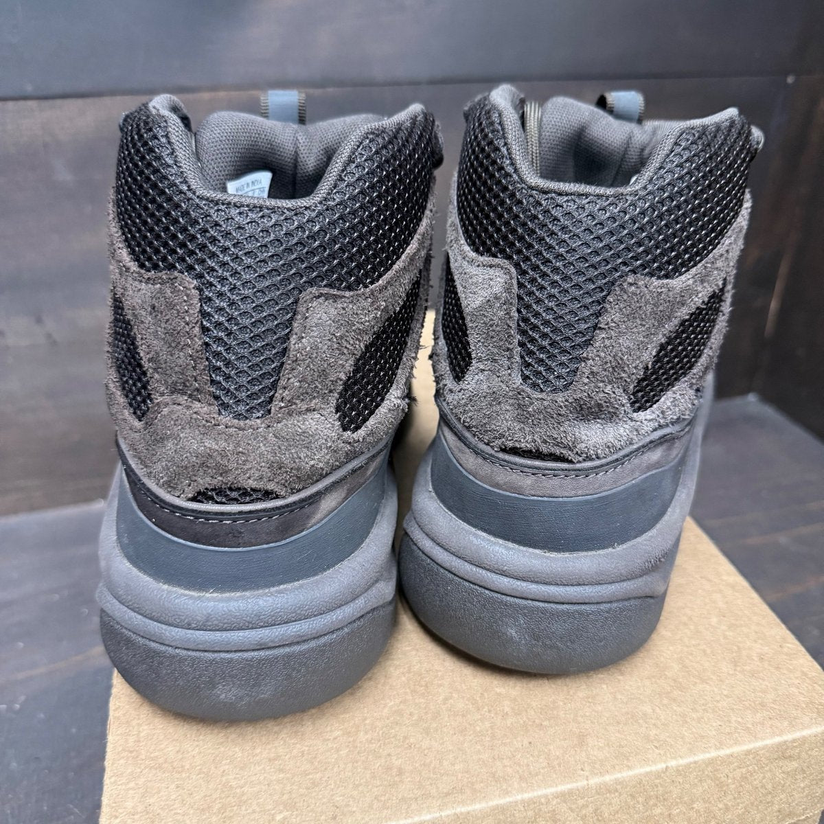 adidas Yeezy Desert Boot Oil Size 8 (Pre-Owned) - sole