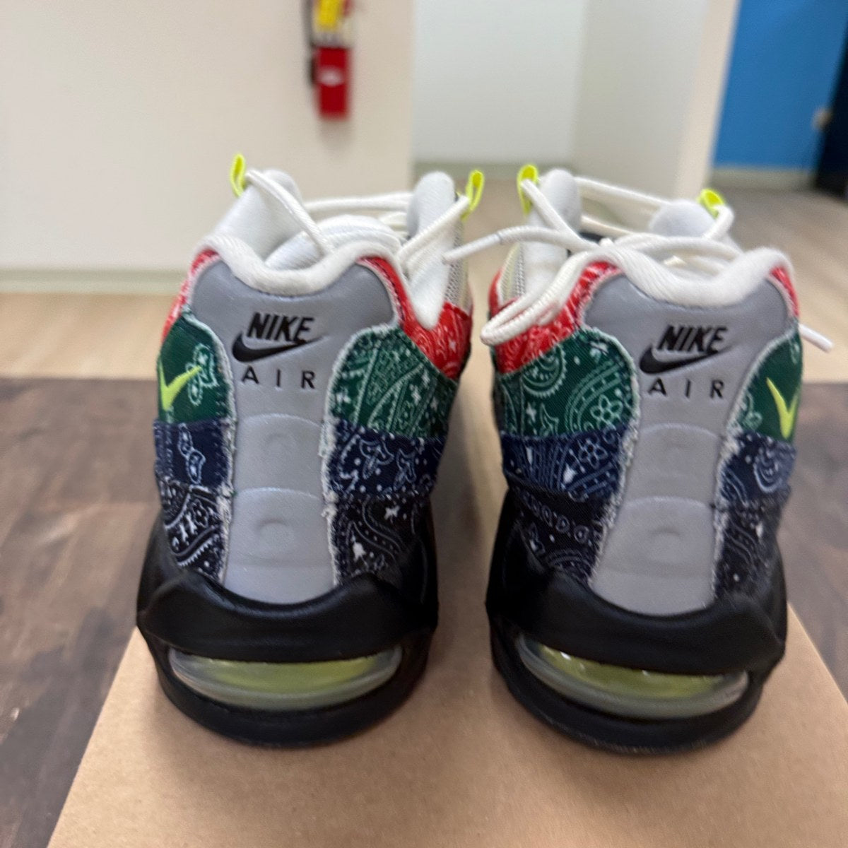 Nike Air Max 95 OG Big Bubble Neon Paisley Bandana Size 12 (Pre-Owned) - Image 3