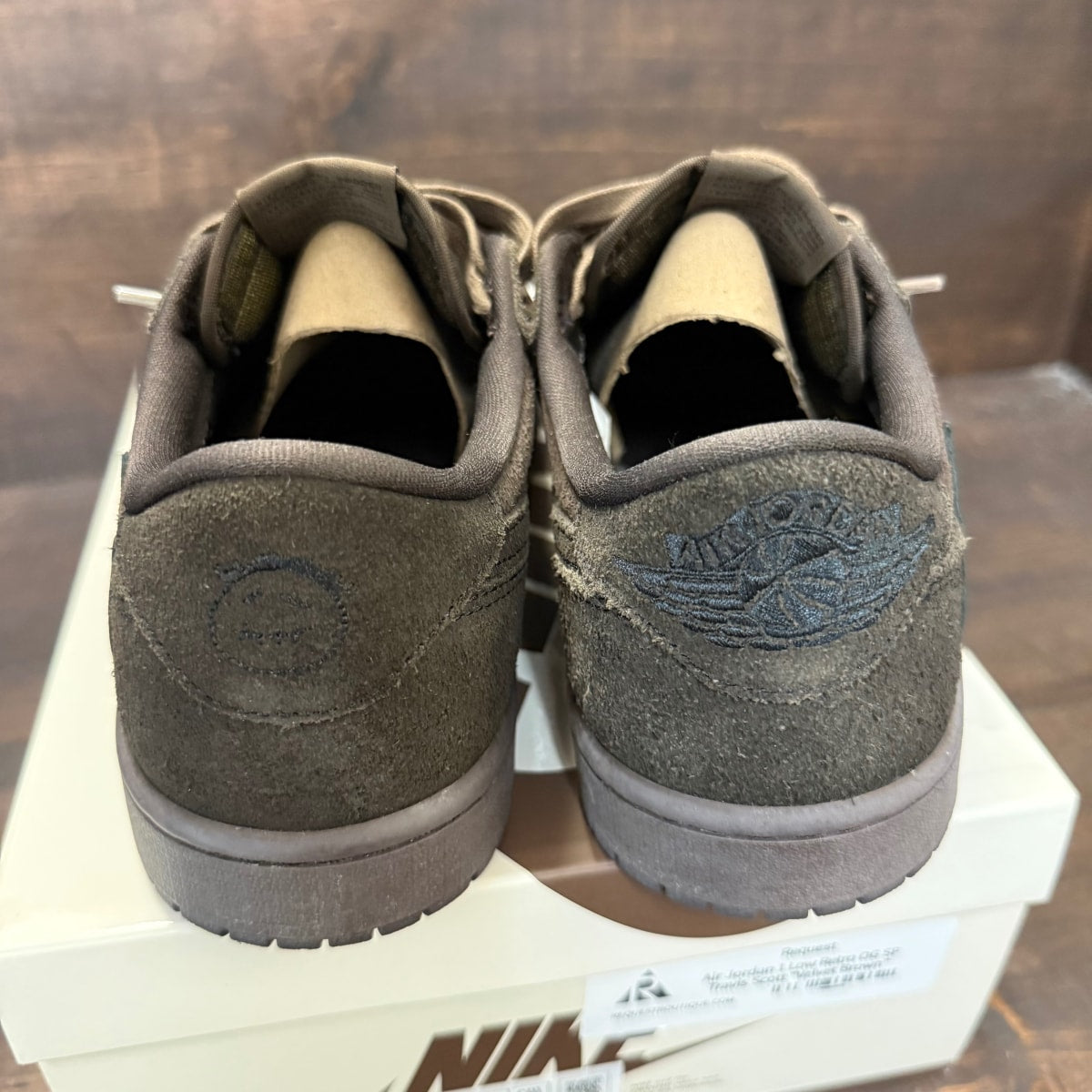 Jordan 1 Retro Low OG SP Travis Scott Velvet Brown - Image 3
