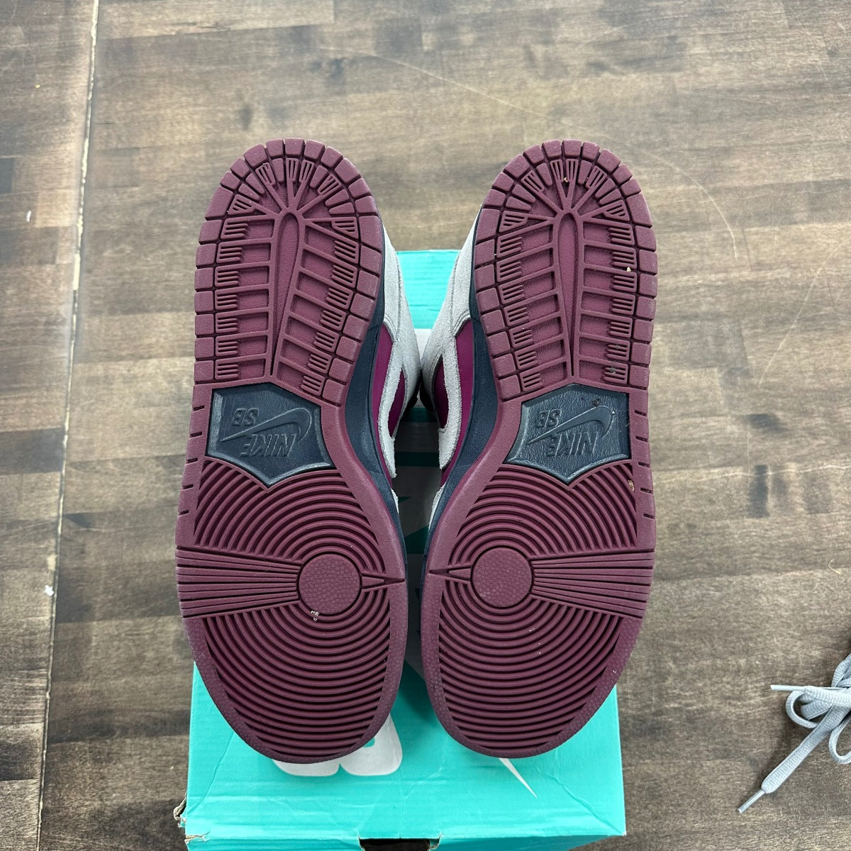 Nike SB Dunk Low Atmosphere Grey True Berry - Image 5