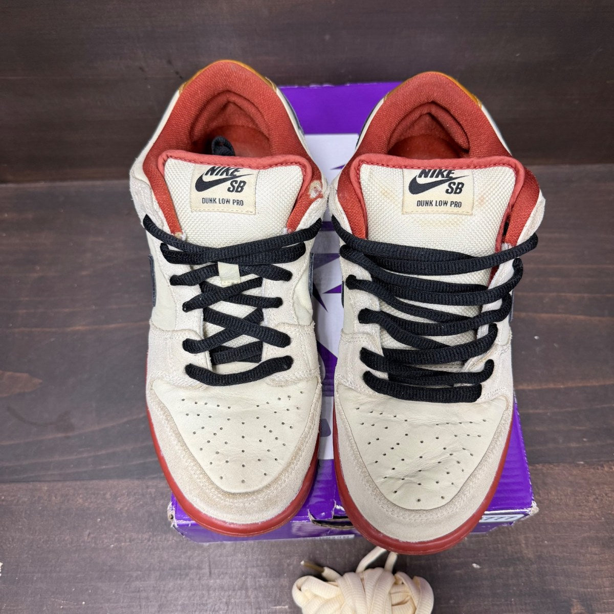 Nike SB Dunk Low Pro Hennessy Size 8 (Pre-Owned) - Image 2