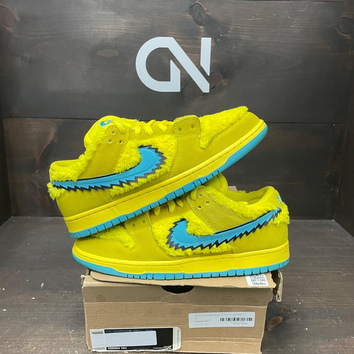 Nike SB Dunk Low Grateful Dead Bears Opti Yellow Size 10 (Pre-Owned) - front