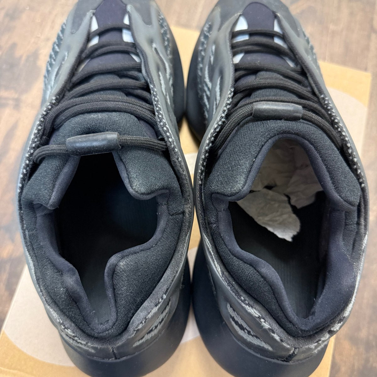 adidas Yeezy 700 V3 Dark Glow Size 12 (Pre-Owned) - Image 3