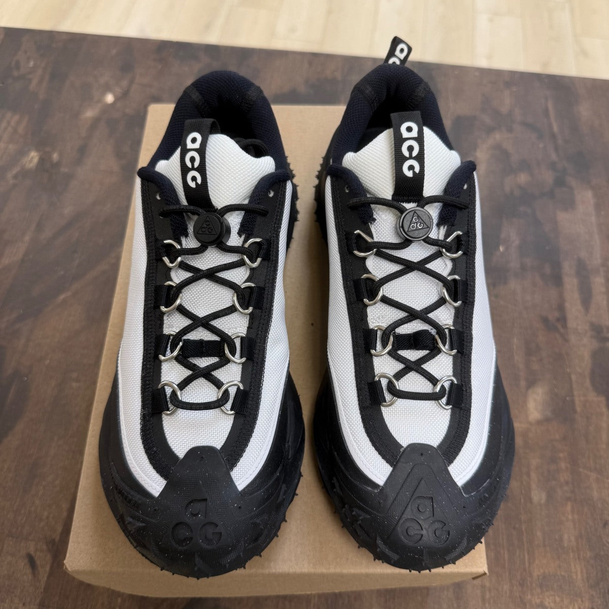 Nike ACG Mountain Fly 2 Low Comme des Garcons Homme Plus White Black Size 8.5 (Pre-Owned) - Image 2