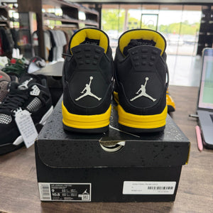 Jordan 4 Retro Thunder (2023) - Image 3