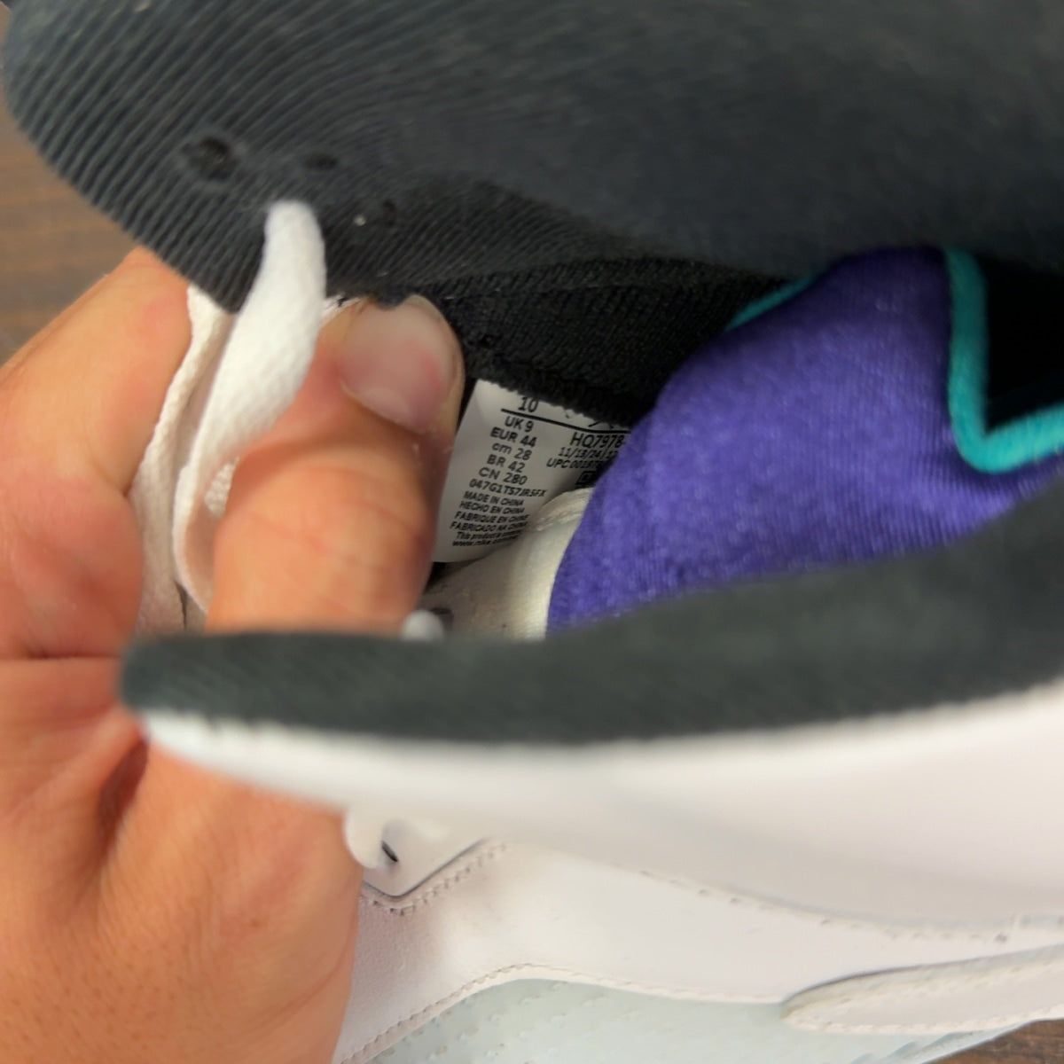 Jordan 5 Retro Grape (2025) Size 10 (Pre-Owned) - aux