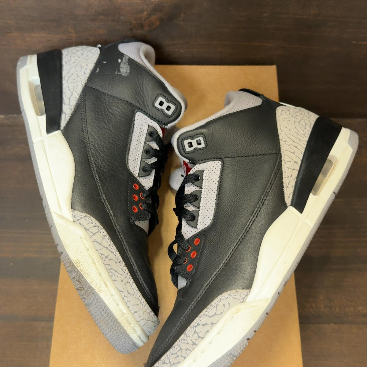 Jordan 3 Retro OG Black Cement (2024) Size 10.5 (Pre-Owned) - Image 2