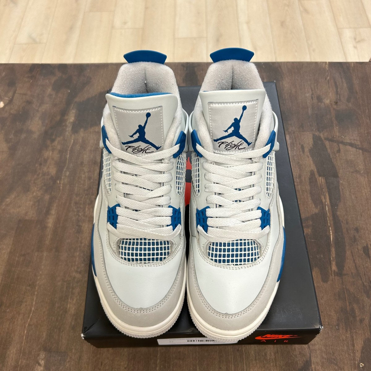 Jordan 4 Retro Military Blue (2024) - Image 2