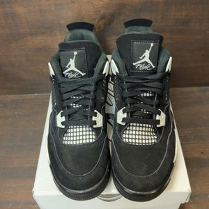 Jordan 4 Retro White Thunder (GS) Size 6.5Y (Pre-Owned) - tag