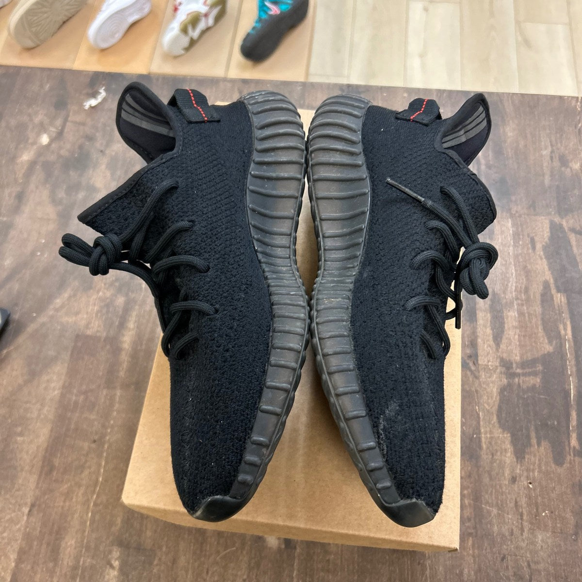 adidas Yeezy Boost 350 V2 Black Red Size 11 (Pre-Owned) - Image 3