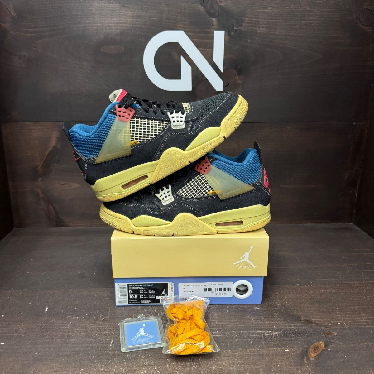 Jordan 4 Retro Union Off Noir - Image 1
