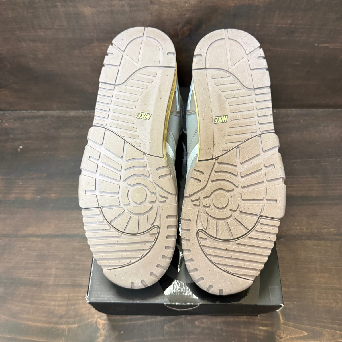Nike Air Trainer 1 Utility SP Light Smoke Grey Honeydew Particle Grey - Image 6
