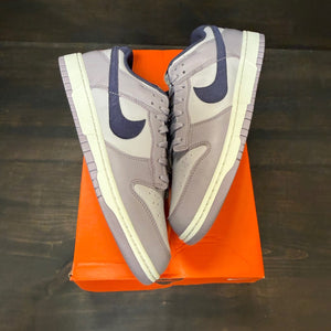 Nike Dunk Low SE Light Violet Ore Size 13 (Pre-Owned) - Image 2