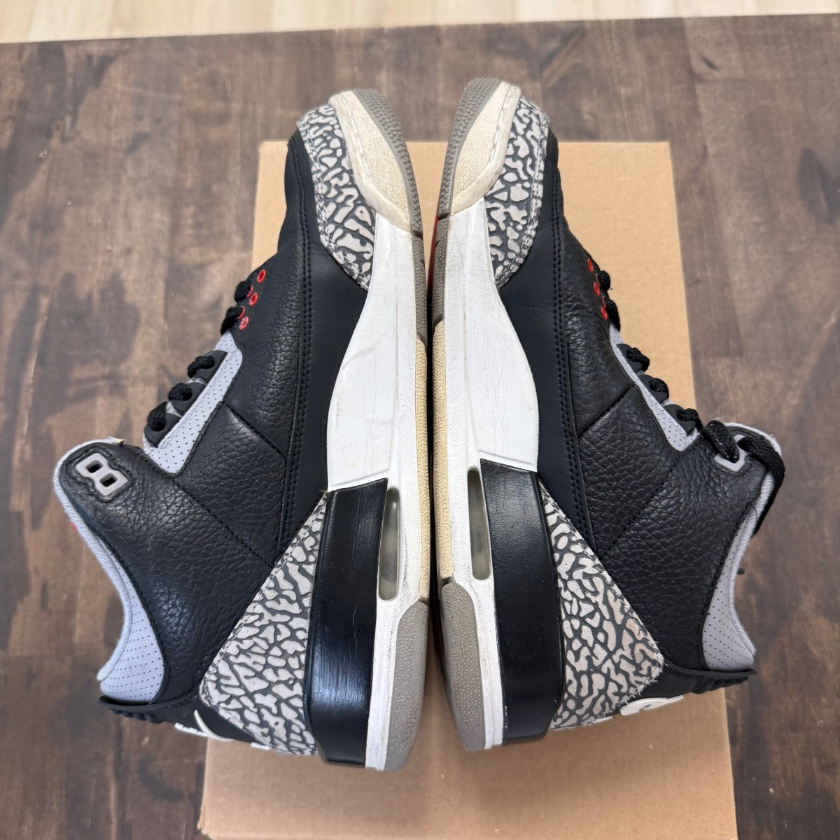 Jordan 3 Retro Black Cement (2018) Size 8 (Pre-Owned) - Image 4