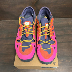 Nike ACG Air Exploraid Light Wild Mango Dark Raisin Laser Fuchsia University Gold - Image 3