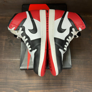 Jordan 1 Retro Black Toe (2013) Size 9.5 (Pre-Owned) - Image 4