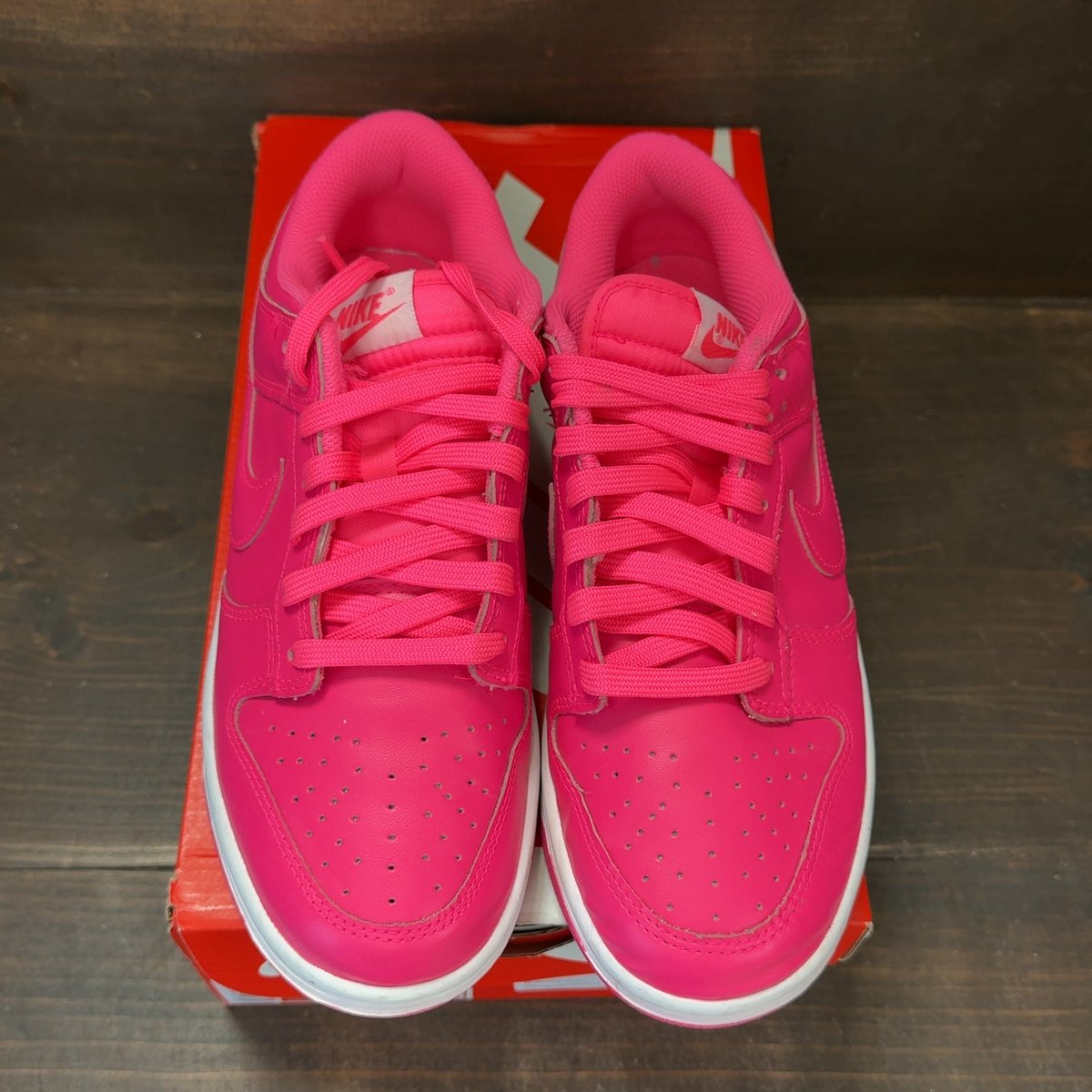 Nike Dunk Low Hyper Pink (Women's) Size 9W (Pre-Owned) - tag