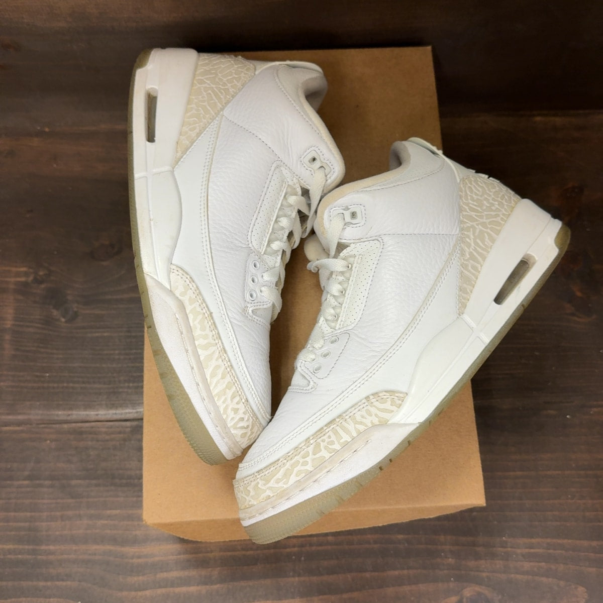 Jordan 3 Retro Pure White (2018) Size 8.5 (Pre-Owned) - Image 2
