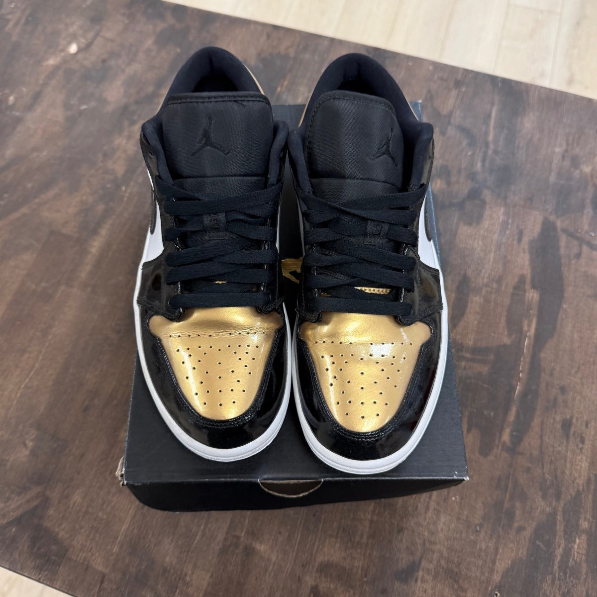 Jordan 1 Low Gold Toe - Image 2
