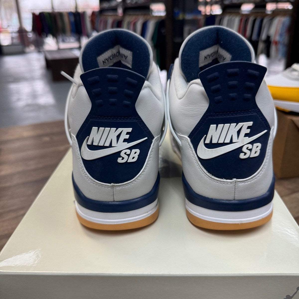 Jordan 4 Retro SB Navy - Image 4