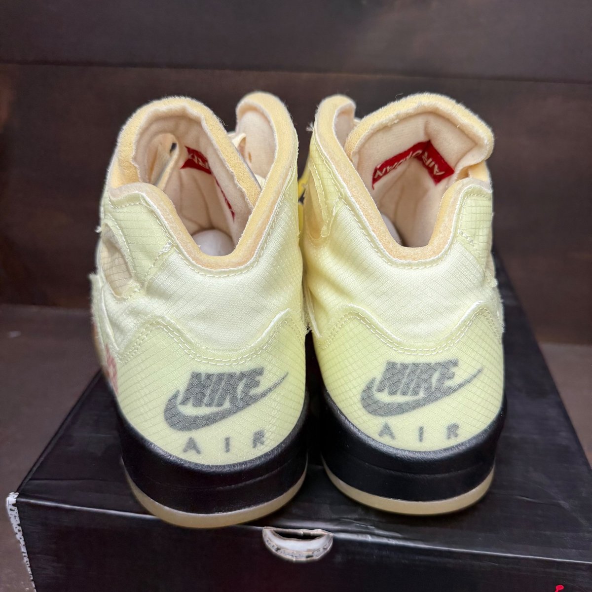 Jordan 5 Retro Off-White Sail Size 10.5 (Pre-Owned) - sole