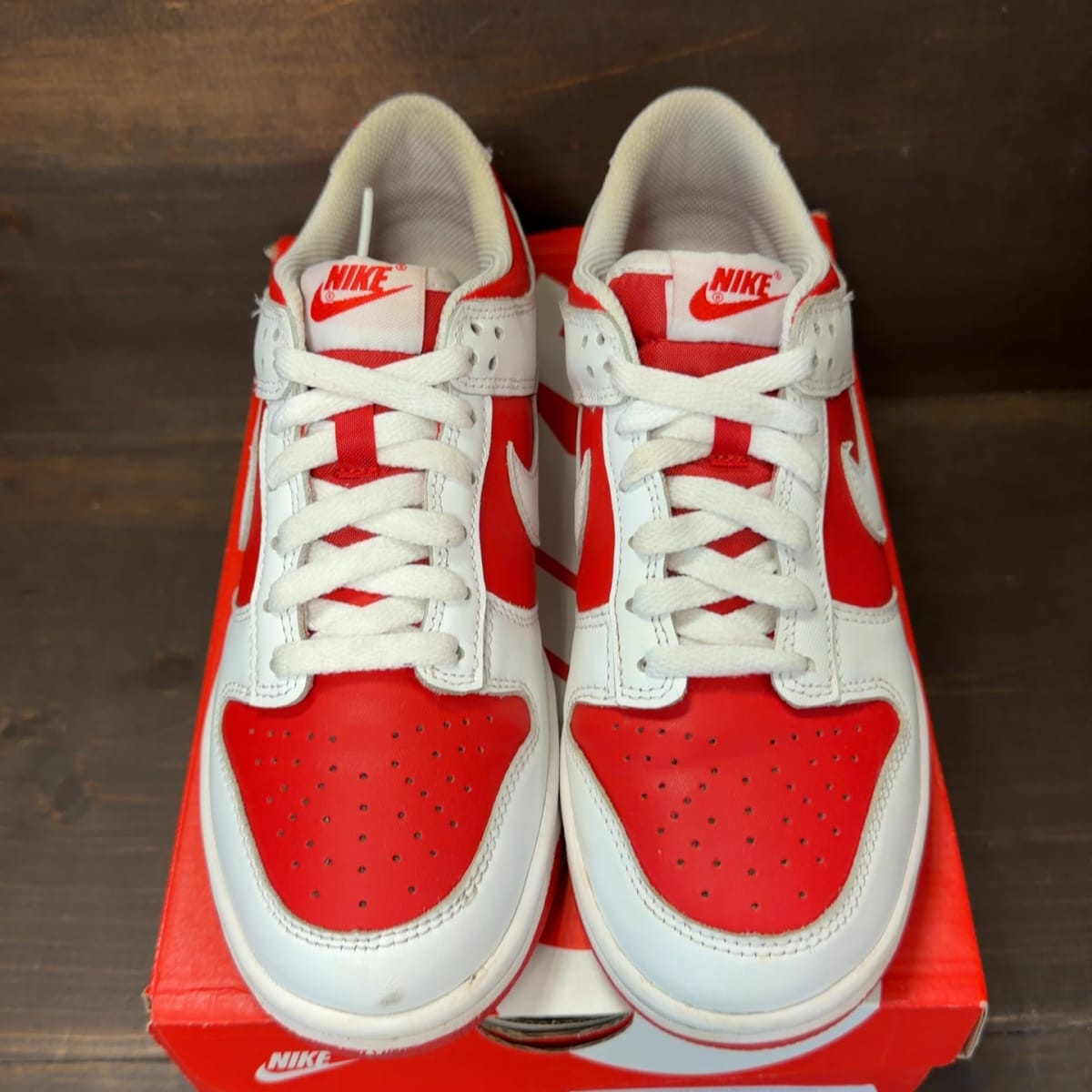 Nike Dunk Low Championship Red (GS) Size 6.5Y (Pre-Owned) - tag