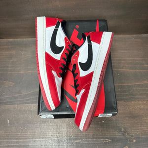 Jordan 1 Retro Low Chicago (2016) - Image 4